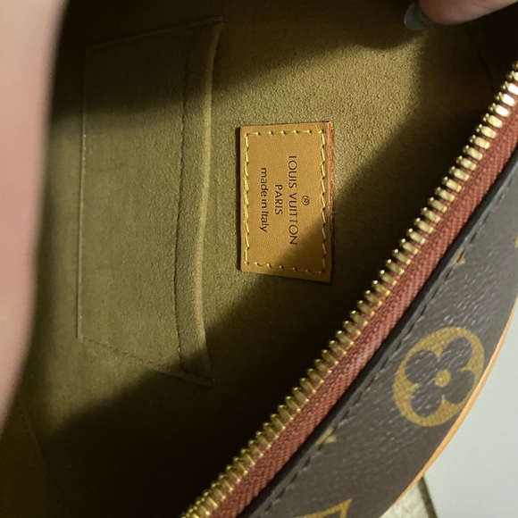 Louis Vuitton Monogram Boite Chapeau Souple MM Round Crossbody Bag - Picture 4 of 8